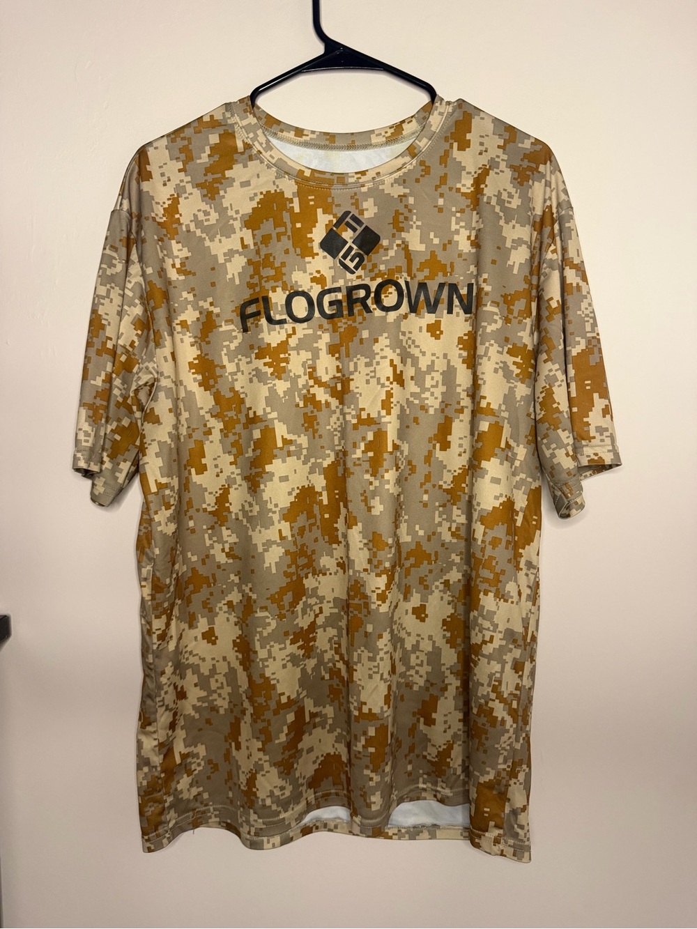 Men’s Desert Camo Short-Sleeve Shirt
